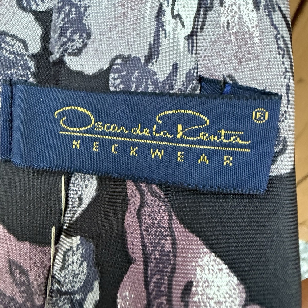 Oscar De La Renta Men's Neck ware Tie Floral Silk Purple Gray